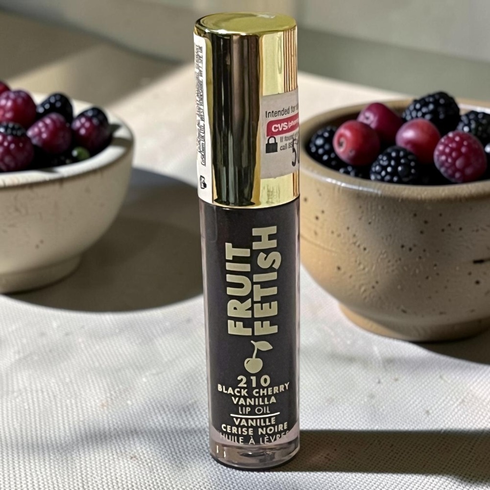 Milani Fruit Fetish Lip Oil 210 Black Cherry Vanilla 0.14oz Deep Plum Shimmer